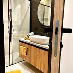 Niebo Przy Plazy Royal Aparts Apartment *