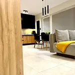 Niebo Przy Plazy Royal Aparts Apartment *